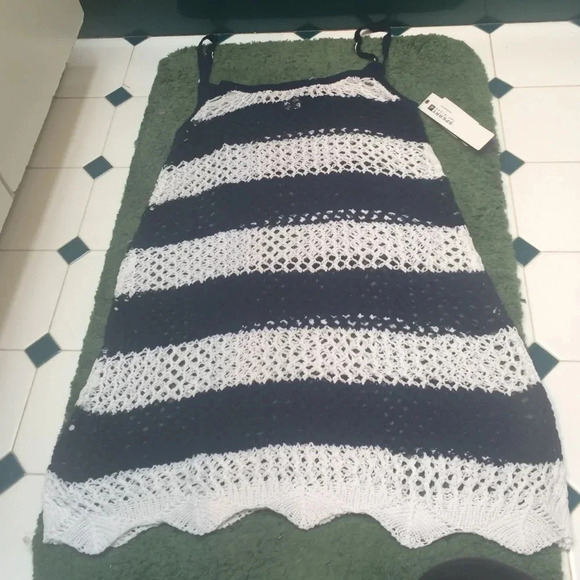 NWT SPERRY CROCHET SWIM COVER UP - Picture 3 of 3